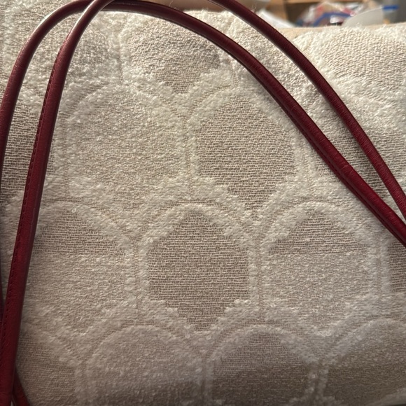 Hobo shoulder bag, cranberry red, EUC..15x8x3” - Picture 3 of 10